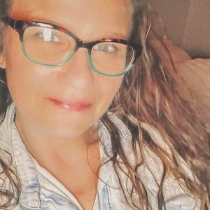 Meet your Posher, Shea